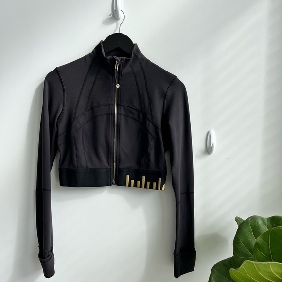lululemon athletica Jackets & Blazers - NWOT Lululemon Crop Define Jacket